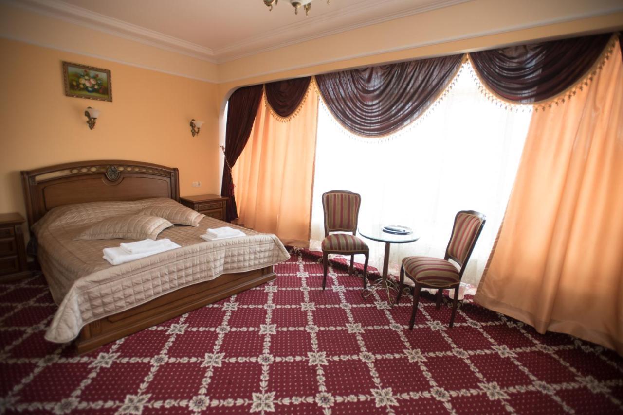 Altin Palace Comrat Exterior photo