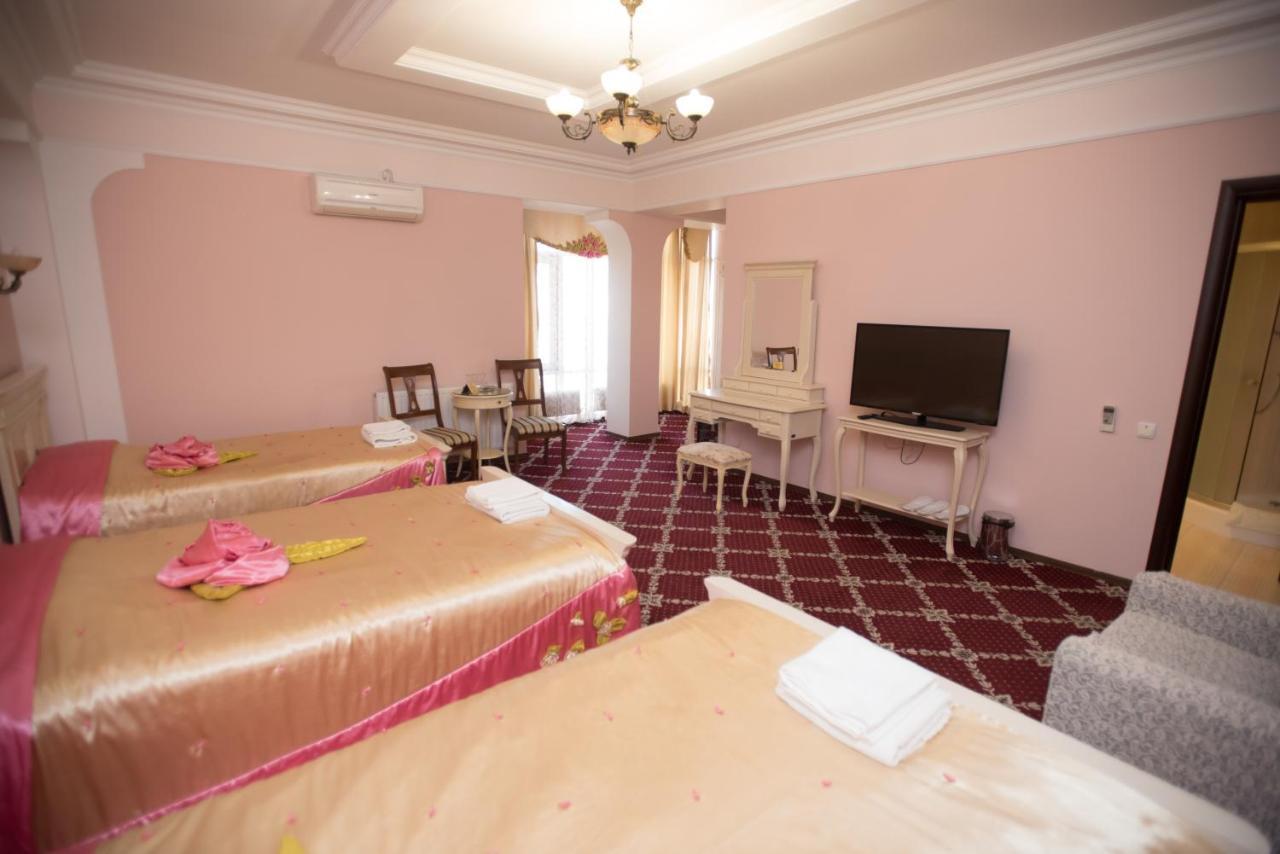 Altin Palace Comrat Exterior photo