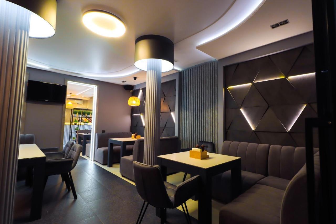 Altin Palace Comrat Exterior photo